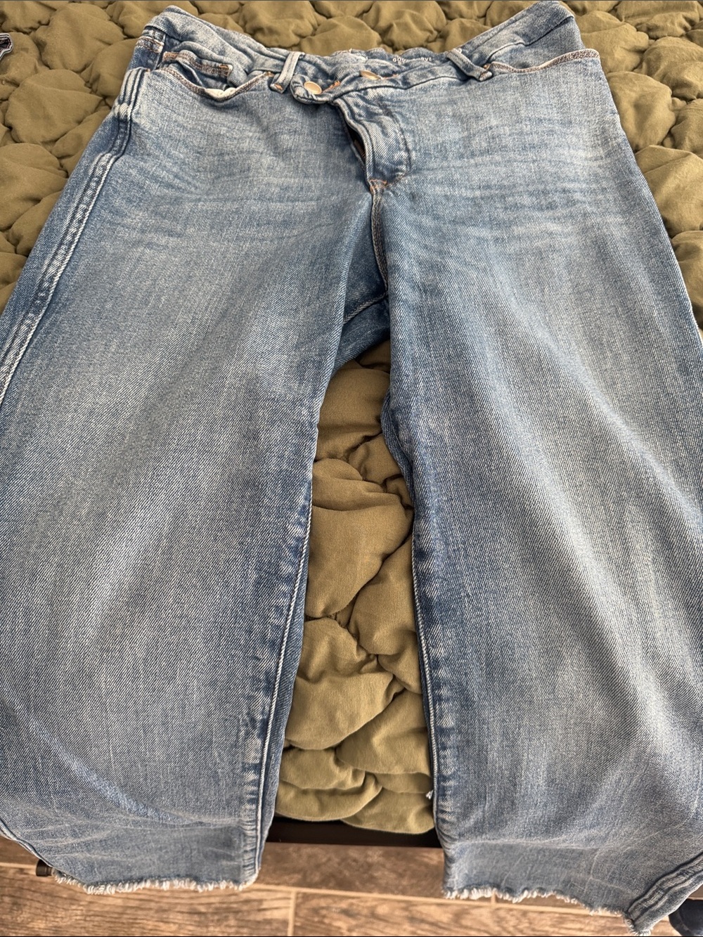 Good American Light Blue Cropped Straight-Leg Jeans